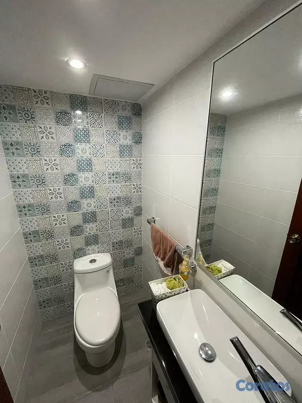 apartamentos - Venta Apartamento de 3 Habitaciones + 1 Estudio, B 9