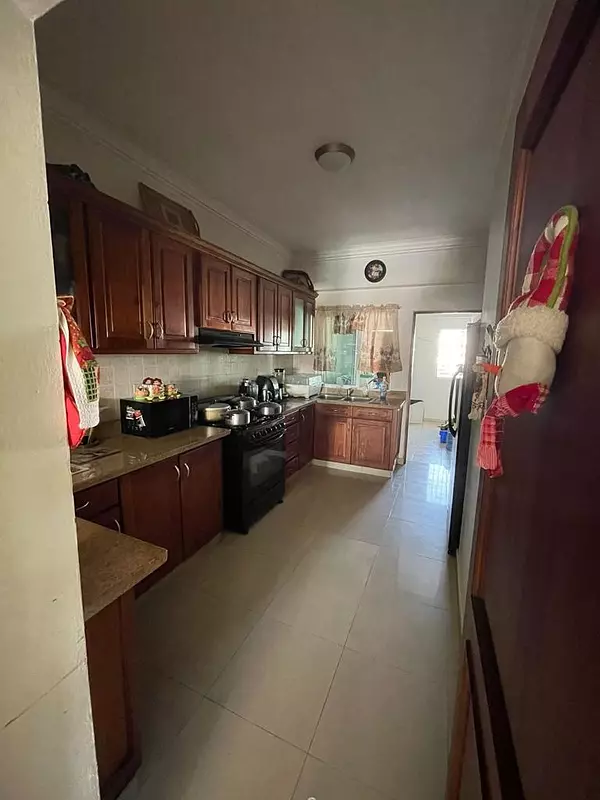 apartamentos - Sin Intermediarios En venta Aproximadamente 200 mts2 + cuarto del servicio. 3