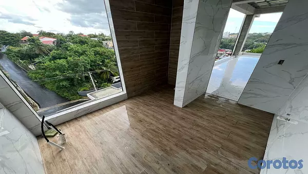 casas - Casa moderna con ascensor en Altos de Arroyo Hondo III 10