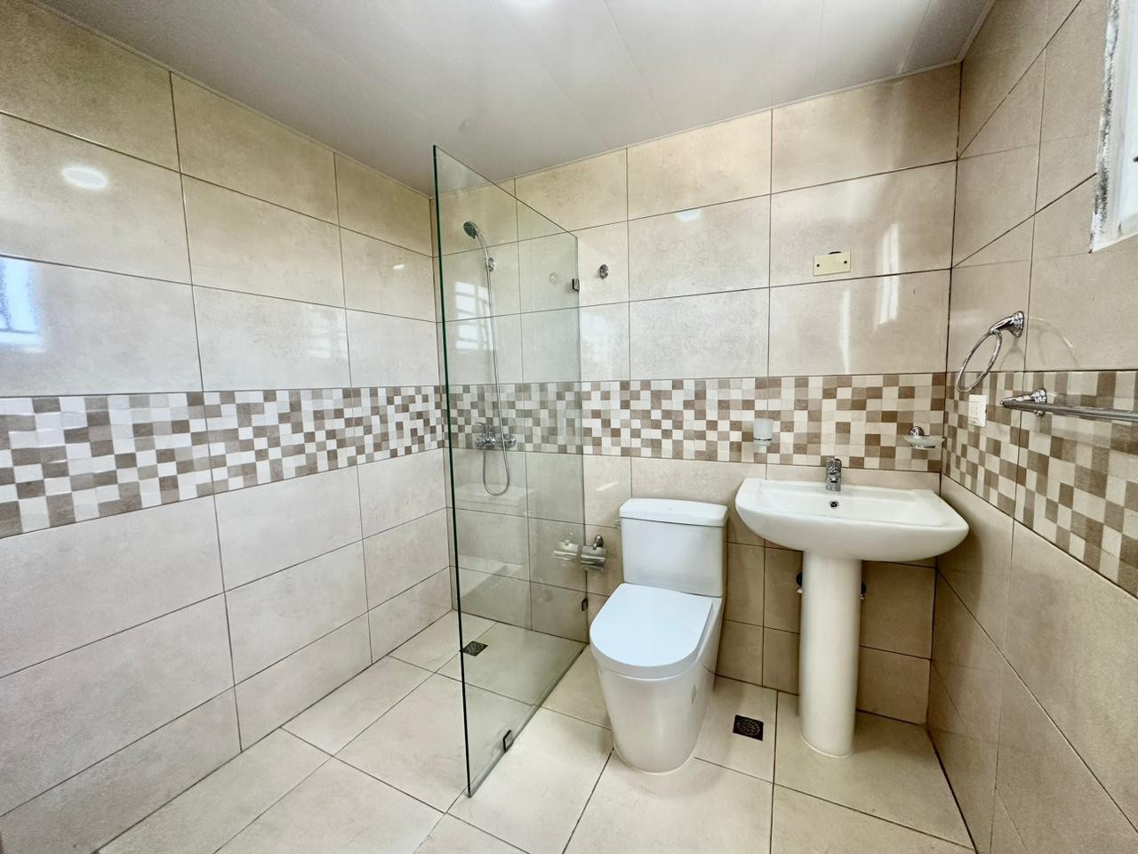 apartamentos - Apartamento con terraza en la avenida independencia  5