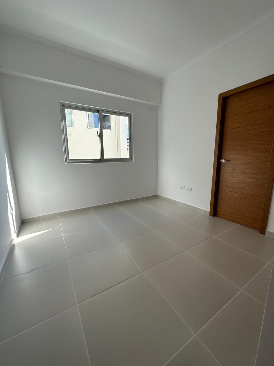 apartamentos - Alquiló naco precio US$1,250  minutos de súper mer 2
