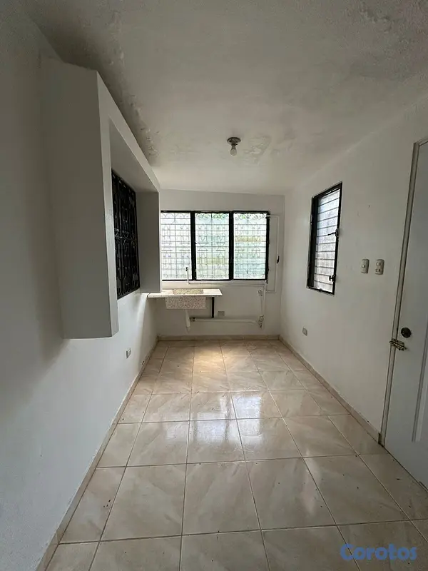oficinas y locales comerciales - Casa Comercial en el Reparto Oquet, Los Jardines 4