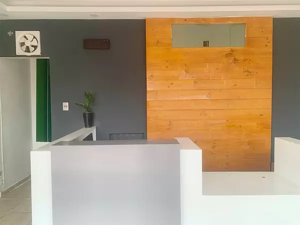 oficinas y locales comerciales - Local de oportunidad arroyo hondo 3