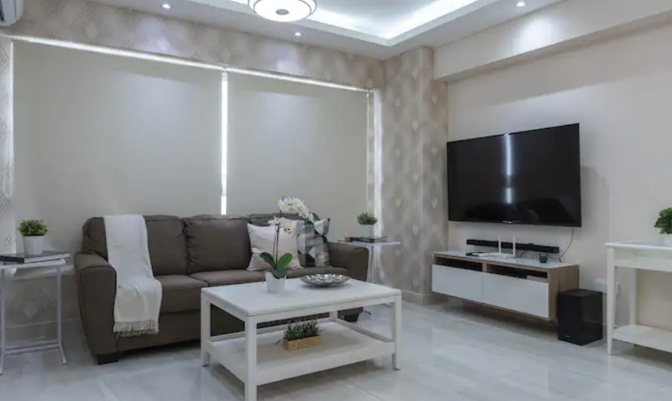 apartamentos - Alquiler de Apartamento Amueblado en Evaristo Morales 5