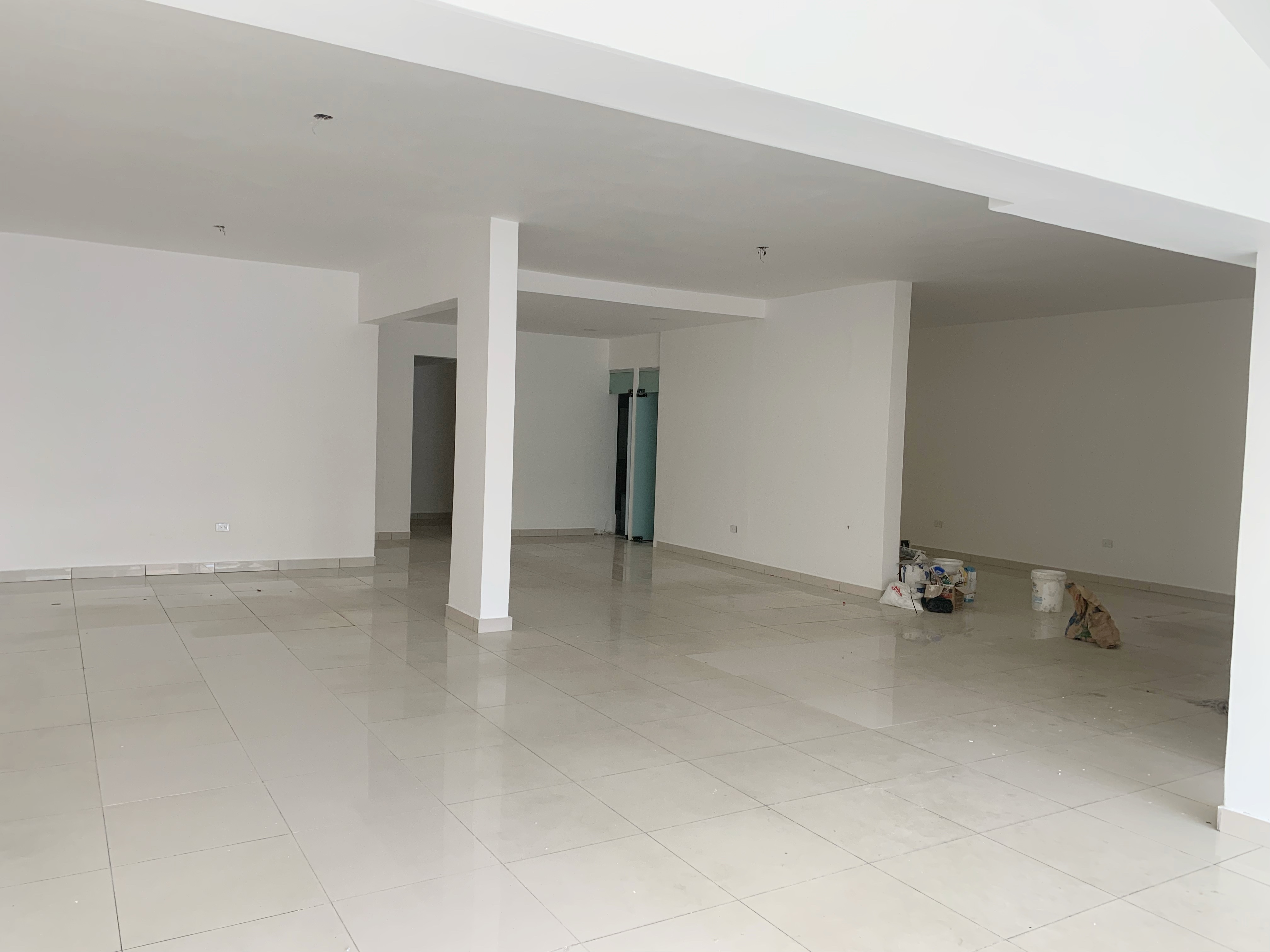 oficinas y locales comerciales - Local primer nivel Bella vista 2