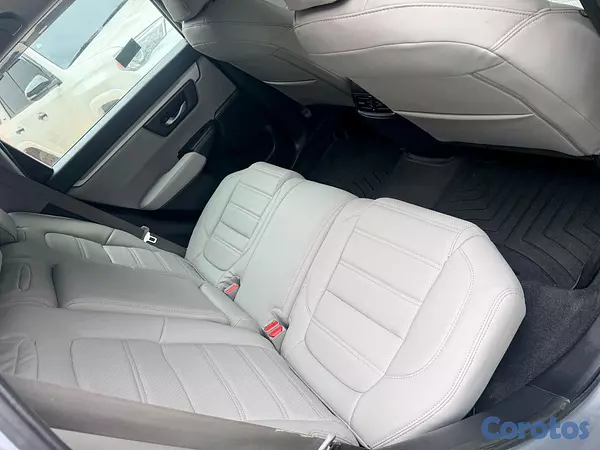 jeepetas y camionetas - Honda crv lx 2020 clean carfax  6