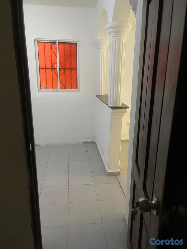 casas - Alquilo casa en el sector Engombe en un primer pis 13