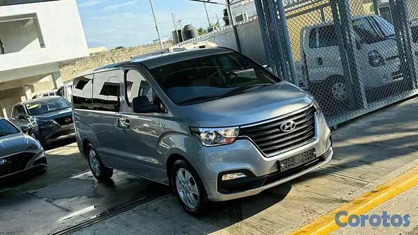jeepetas y camionetas - 2020 HYUNDAI GRAND STAREX RECIEN IMPORTADA 1
