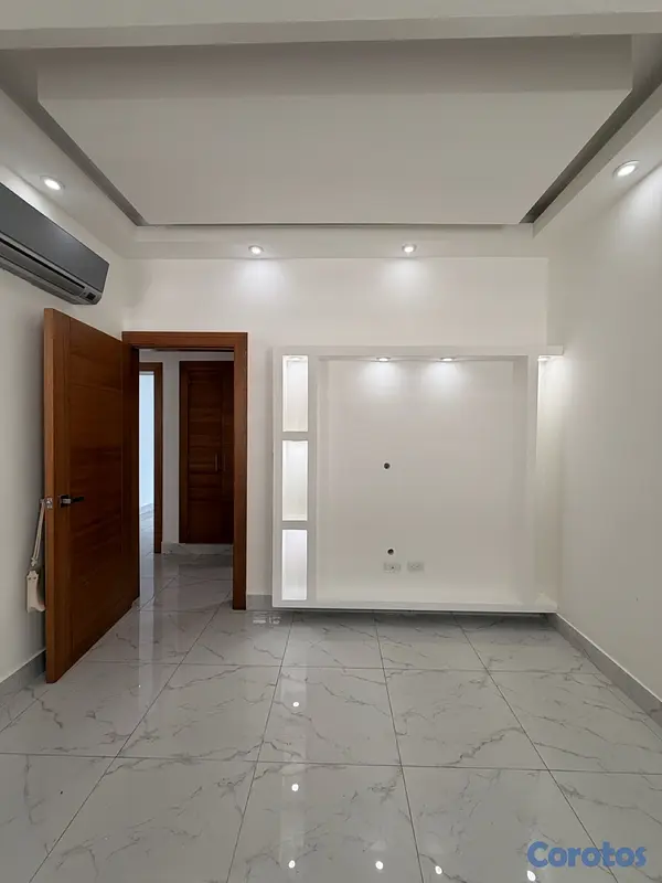 apartamentos - Lujoso Penthose ubicado en sector el Millón  10