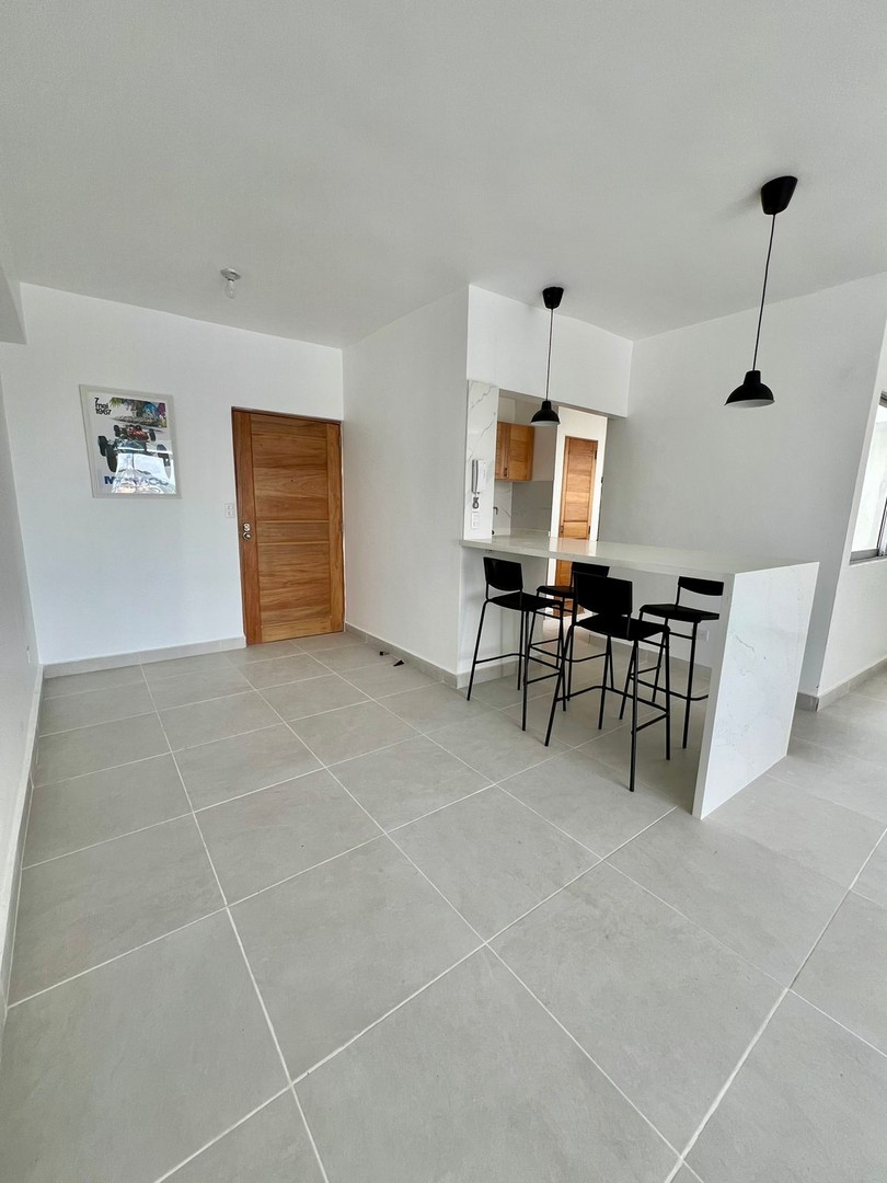 apartamentos - Apartamento con línea blanca en alquiler en la Zona Universitaria  5