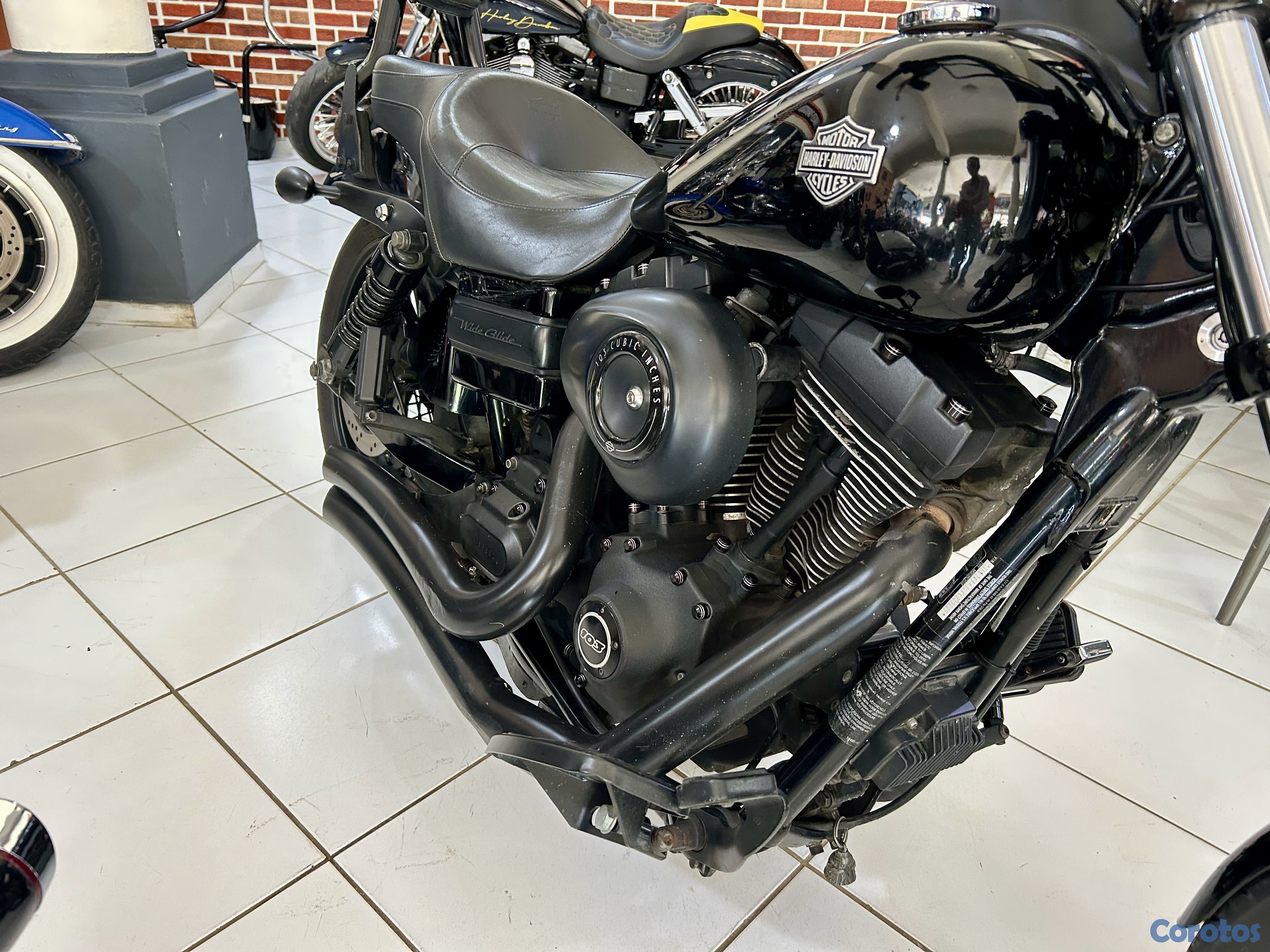 motores y pasolas - Dyna Wide Glide Año 2010 3