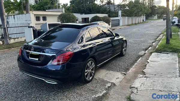 carros - Mercedes Benz C300 2018 - Impecable 7
