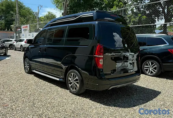 jeepetas y camionetas - hiunday starex 2019 7