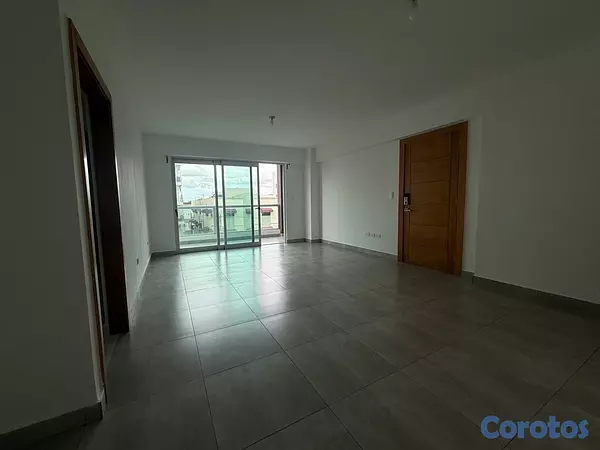 apartamentos - vendo en el millón pis 4 tres habitaciones 2.5 baños dos parqueo balcón servicio 2