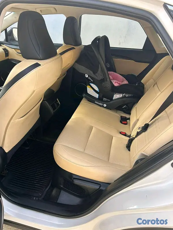 jeepetas y camionetas - LEXUS NX200T 2016 7