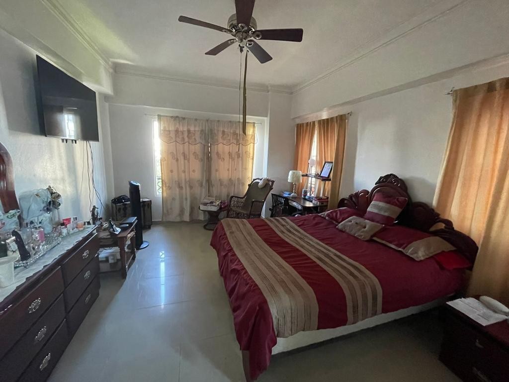 apartamentos - Sin Intermediarios En venta Aproximadamente 200 mts2 + cuarto del servicio. 3