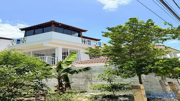 casas - CASA EN VENTA EN LOS JARDINES DEL NORTE, SANTIAGO. 3