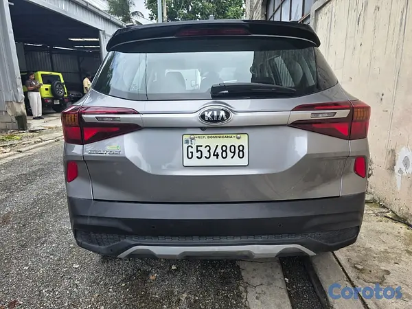jeepetas y camionetas - Kia Seltos 2021 5