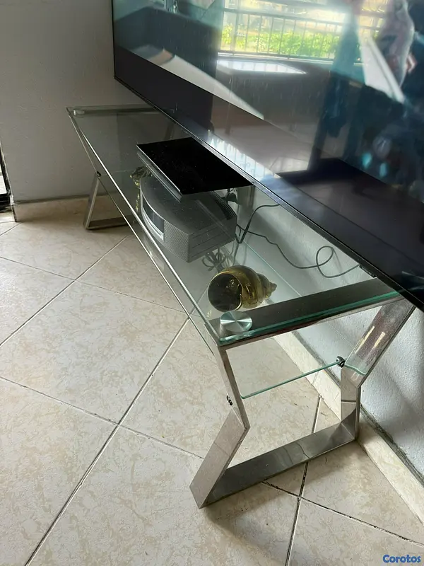 muebles y colchones - Vendo mesa con tope de cristal  2
