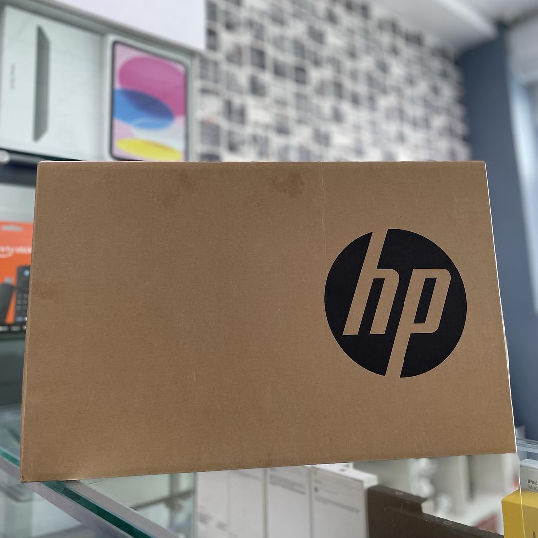 computadoras y laptops - HP Laptop 15.6” FHD 512gb 8gb ram AMD Ryzen 5 7520U nueva sellada  0