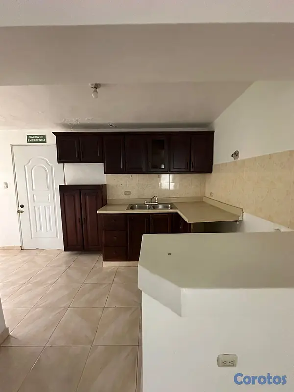 oficinas y locales comerciales - Casa Comercial en el Reparto Oquet, Los Jardines 5
