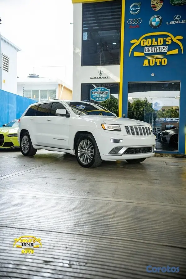 jeepetas y camionetas - Jeep Grand Cherokee Summit 4x4 2016 Clean Carfax 1