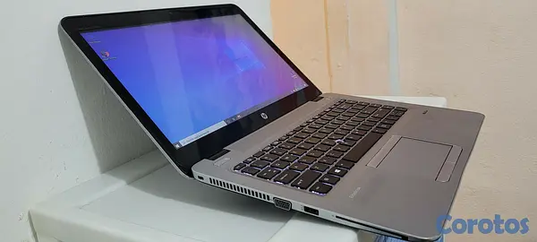 computadoras y laptops - Laptop hp Touch plata 14 Pulg Core i5 7ma Gen Ram 8gb ddr4 Disco 500gb Full 2