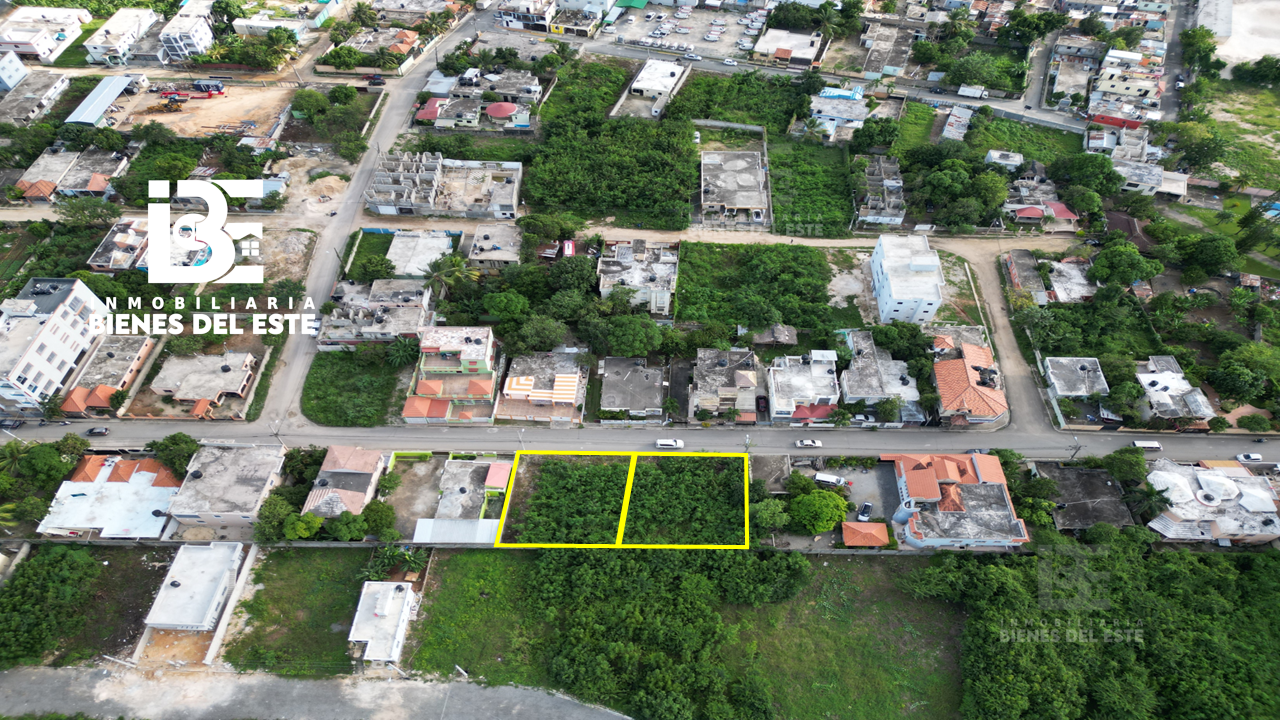 solares y terrenos - Vende 2 Solares cada uno con 400 metros. 0