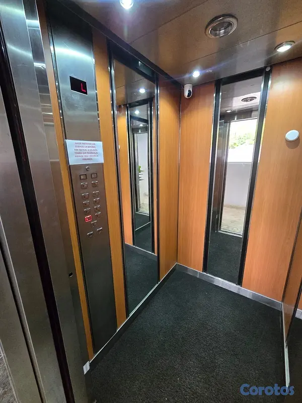 apartamentos - Oportunidad en Evaristo Morales de 3 habitaciones 2.5 baños  2 parqueo ascensor  2