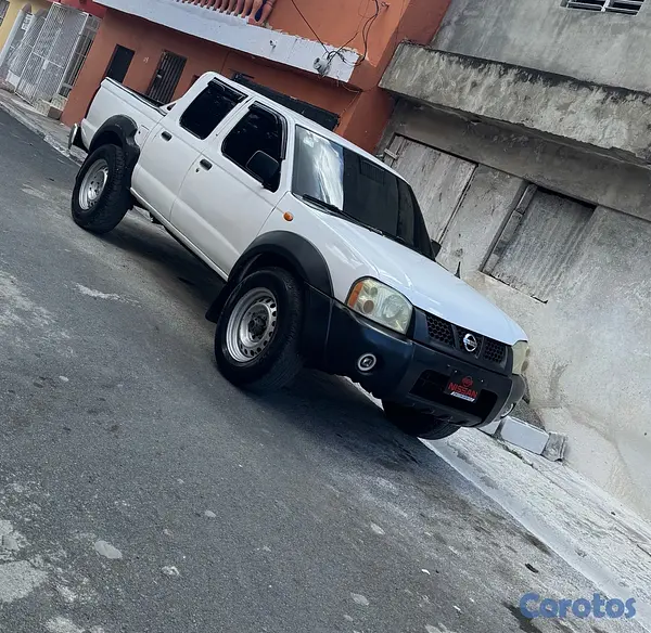 jeepetas y camionetas - Nissan frontier Diesel  3