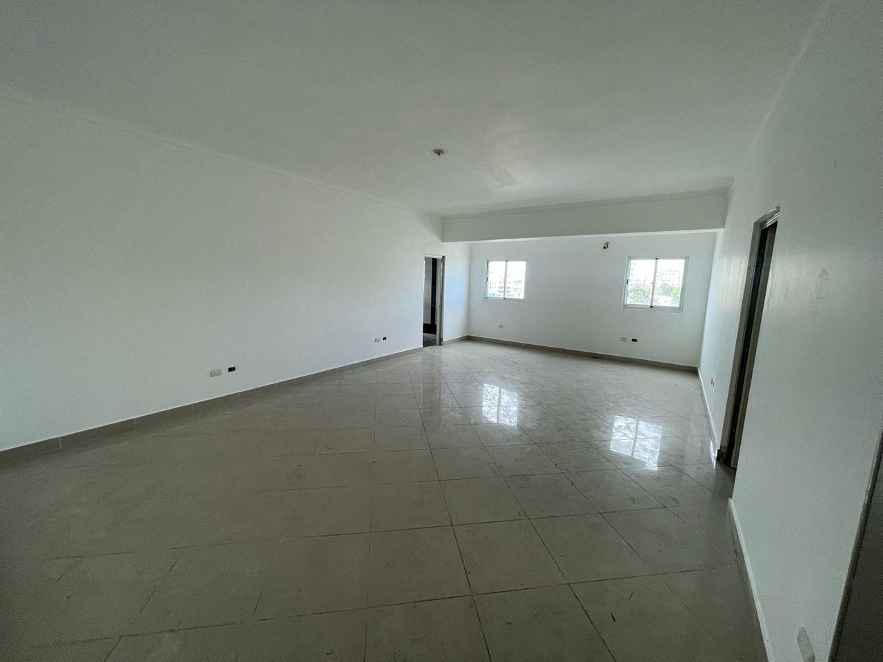 otros inmuebles - Se alquila edificio en Bella vista  2