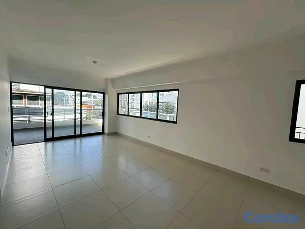 apartamentos - Apartamento con Terraza en Venta en Los Prados 4