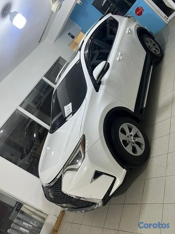 jeepetas y camionetas - Toyota RAV4 XLE 2016
 3
