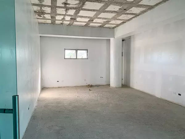oficinas y locales comerciales - Local en venta arroyo hondo 7