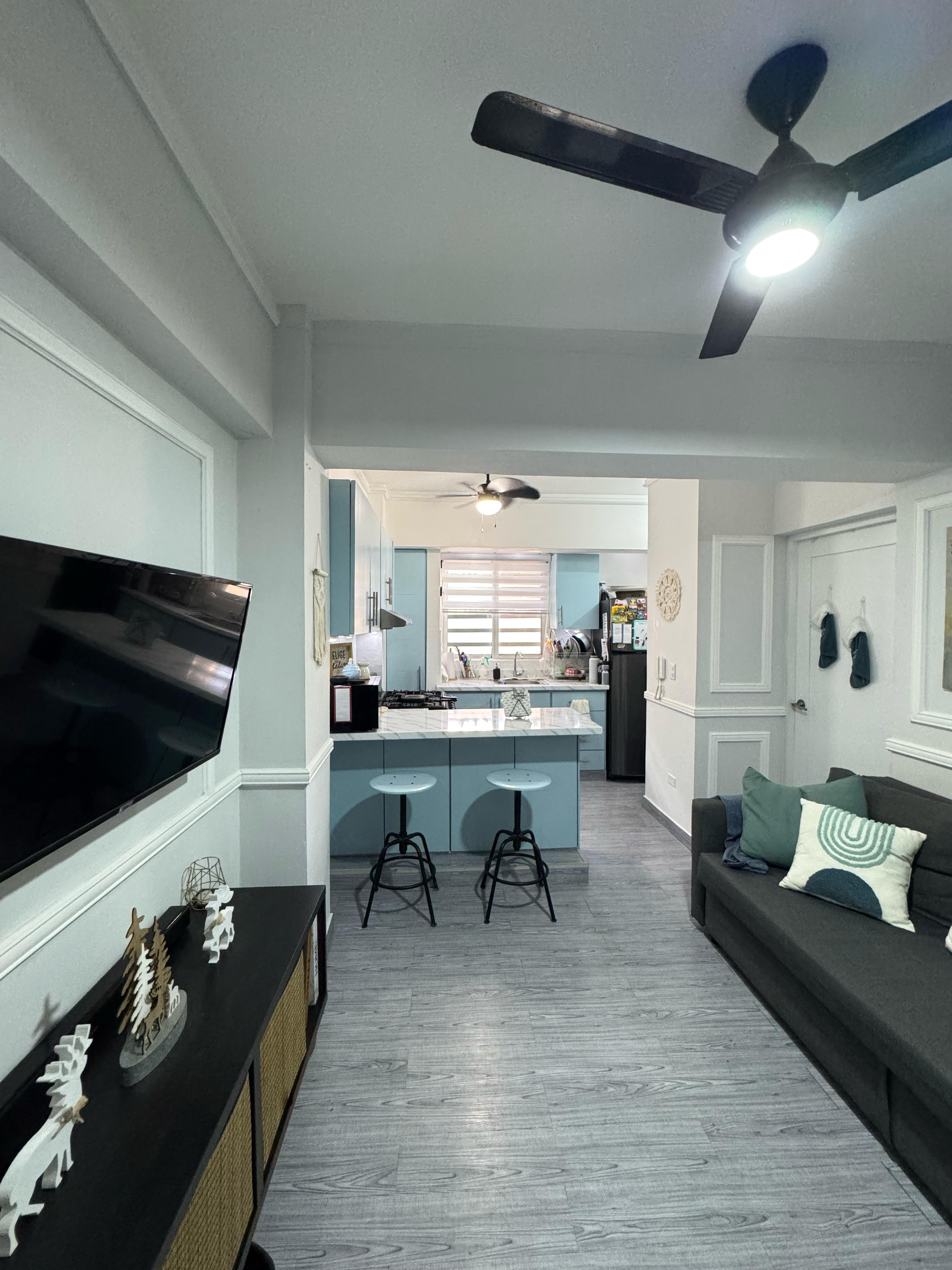 apartamentos - Vendo primer nivel la castellana una hab parqueo  2