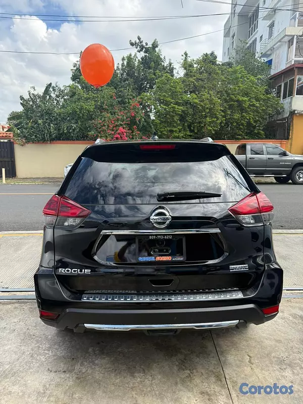 jeepetas y camionetas - Nissan Rogue Special Edition 2020 8