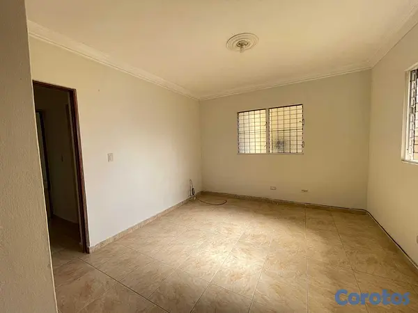 apartamentos - Amplio apartamento de 120 m² en segundo piso con 2 6