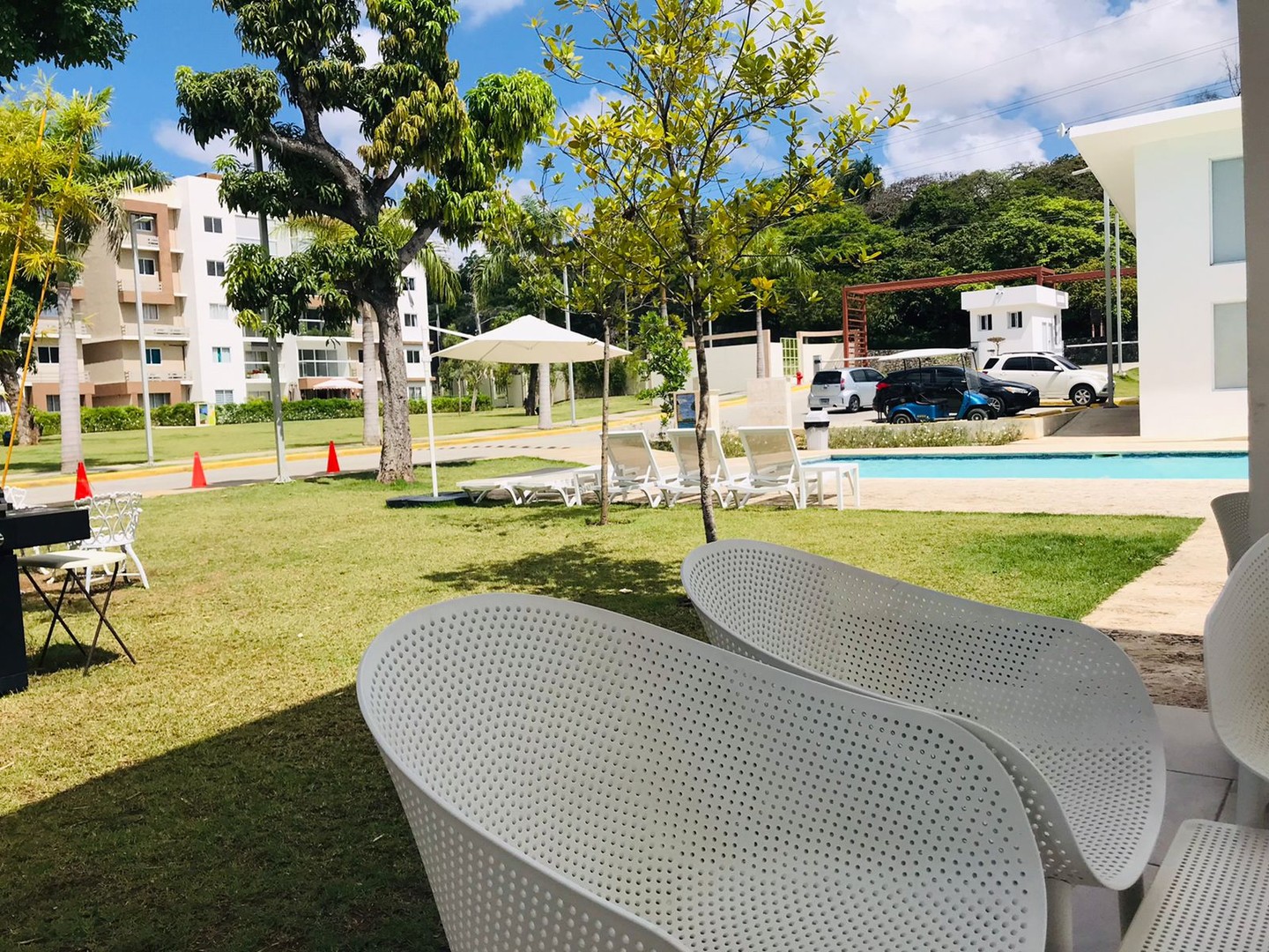 apartamentos - RENTO APARTAMENTO BIEN AMUEBLADO CON BALCON SIN INTERMEDIARIOS 3