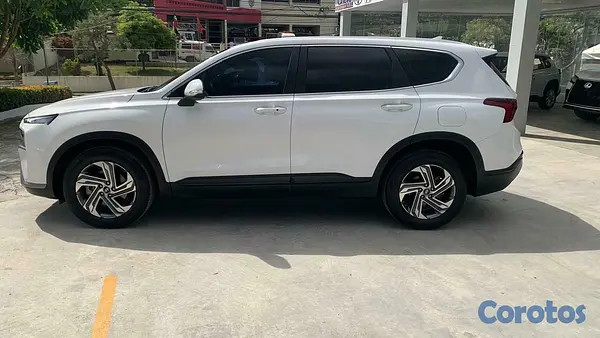 jeepetas y camionetas - 2021 Hyundai Santa Fe SEL Diesel  8