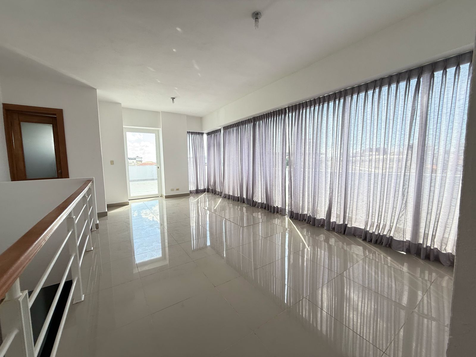 apartamentos - Naco📍vendo Penthouse en torre familiar, excelente 7