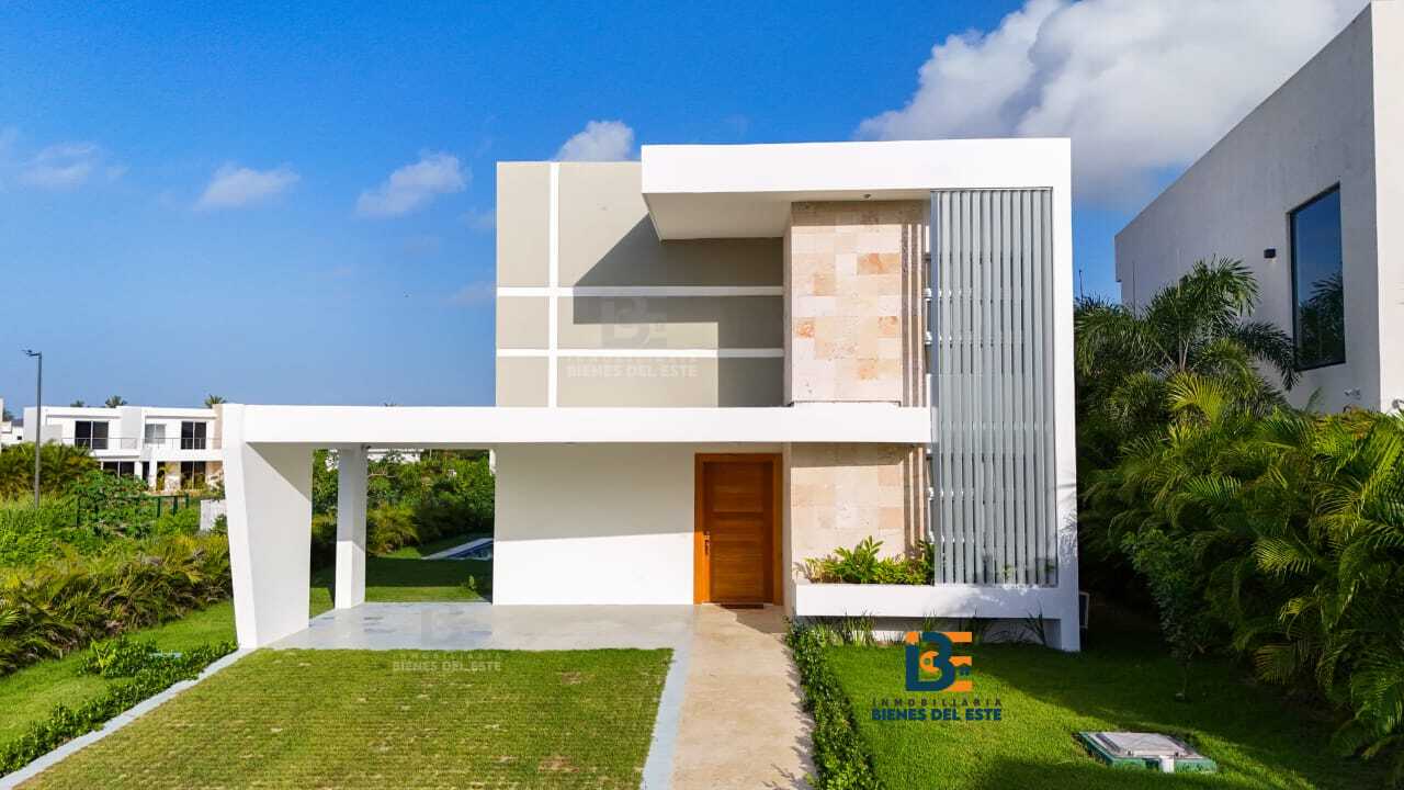casas vacacionales y villas - VENDO Hermosa Villa en Playa Nueva Romana 0