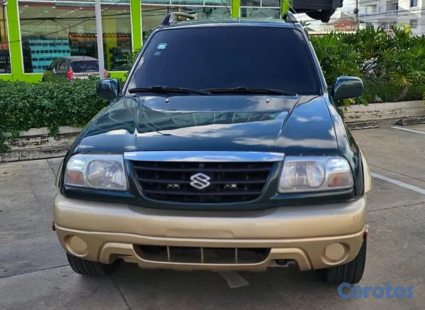 jeepetas y camionetas - Suzuki grand vitara 2001 V6 3