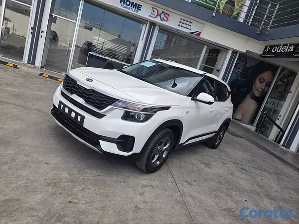 jeepetas y camionetas - KIA SELTOS 2022 BLANCO DIESEL 2