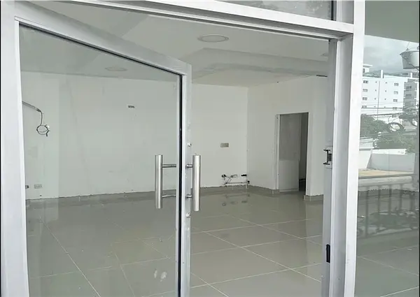 oficinas y locales comerciales - Local en Julieta Morales  4