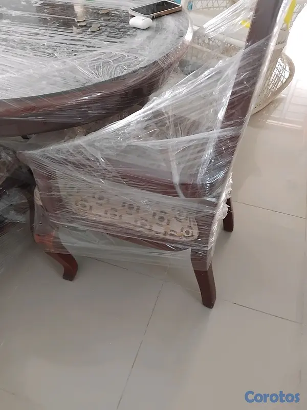 muebles y colchones - Juego de comedor en caoba centenario 6 Sillas con un vidrio protector 2