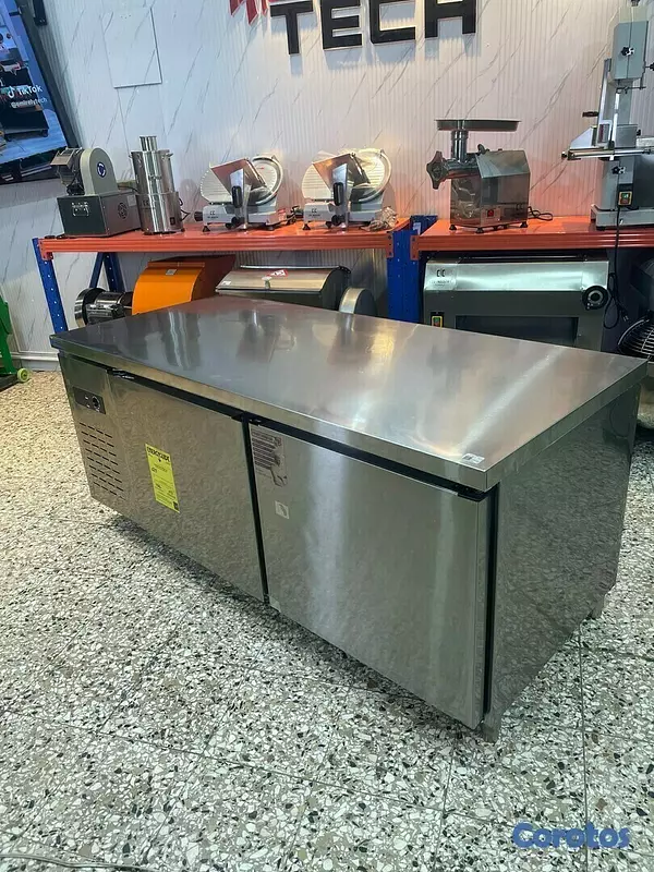 equipos profesionales - Mesa de trabajo para cocina con refrigerador 2
