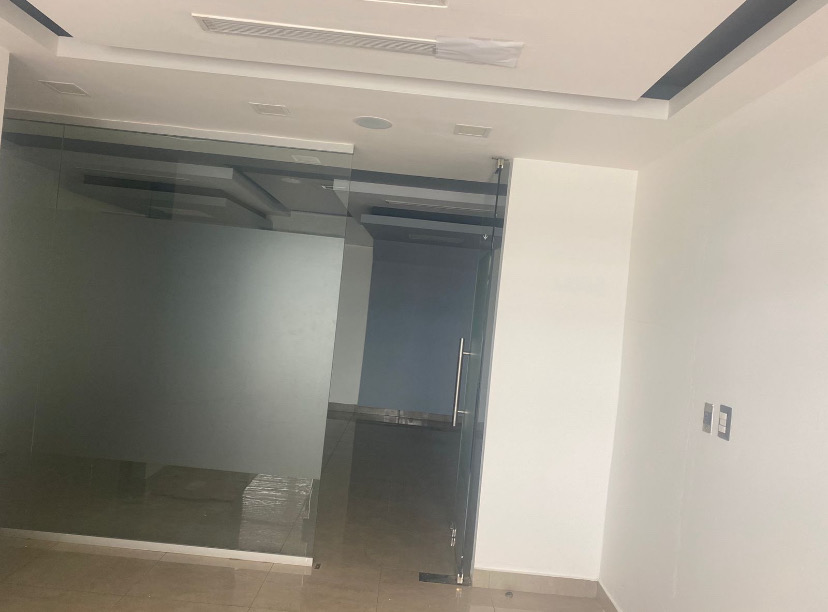 oficinas y locales comerciales - se alquila  1