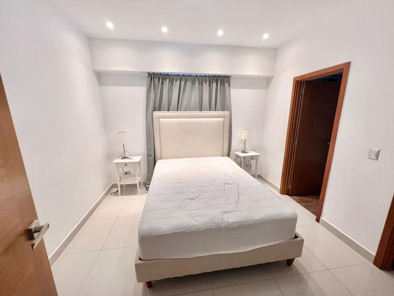 apartamentos - Apartamento en Piantini con Línea blanca  5