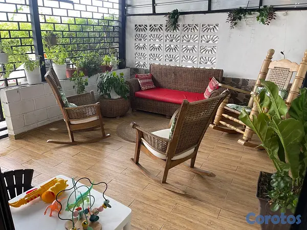 casas - Casa en Colinas del oeste, av. Prolongación 27 de  6