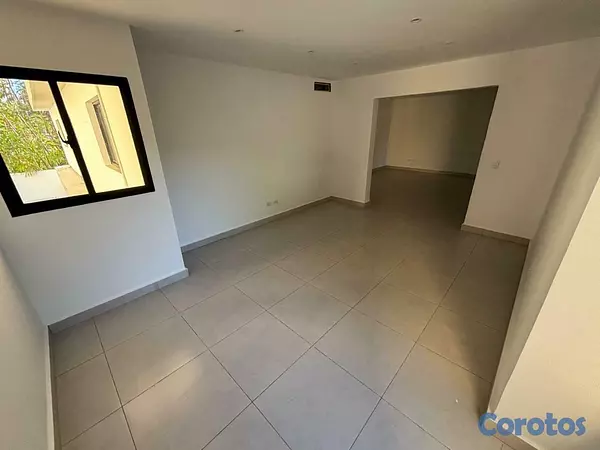 oficinas y locales comerciales - Local a estrenar en Alquiler en La Julia 5